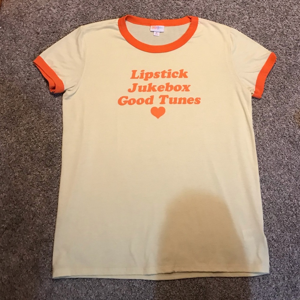 NWOT LuLaRoe tee
